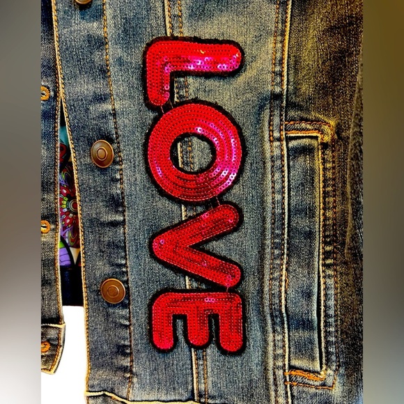 Women's Denim Jacket blue color Size medium.Beautiful design inside and outside - Picture 5 of 14